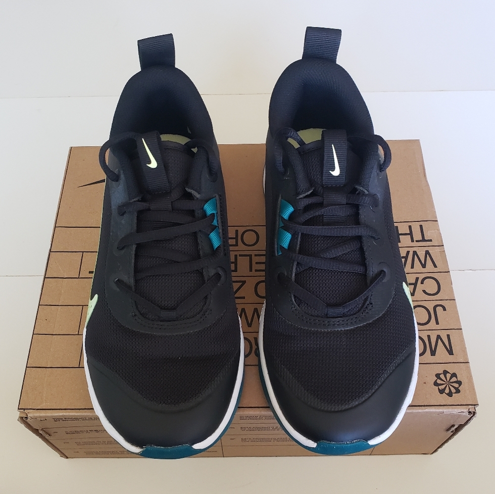 👟 Nike Multi Court Kids Sneaker Shoes